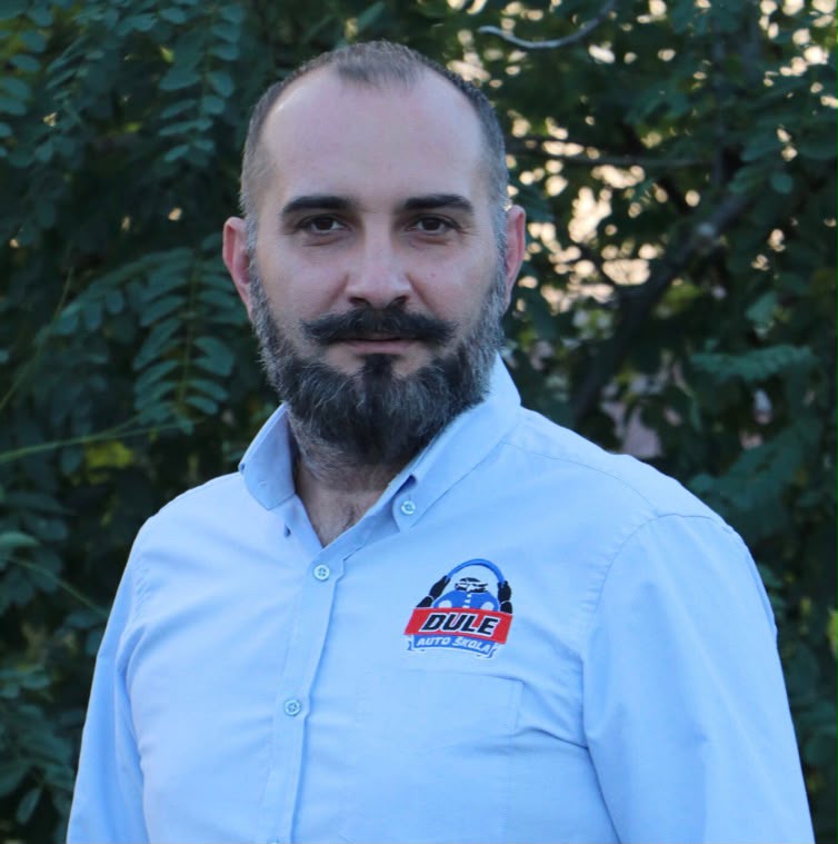 Bojan Radosavljević